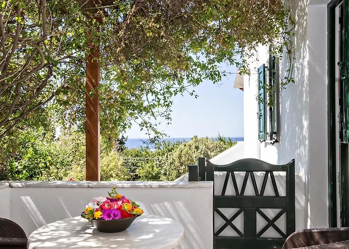 Parathyro Sto Aigaio 1 Tínos