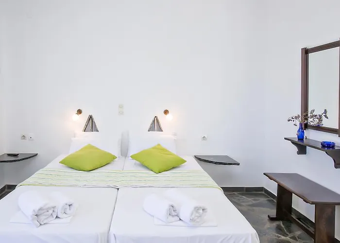 Parathyro Sto Aigaio 1 Tínos